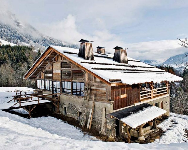 Franzosische Alpen Holzhaus1 Franzosische Alpen Holzhaus1