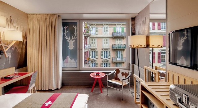 "Renovierung des Hotels Agora Swiss Night von Studio Hertrich & Adnet. Zeitgenössisches Hoteldesign. 4 Sterne Hotel. Nur 280 Meter vom Hauptbahnhof, Lausanne."
