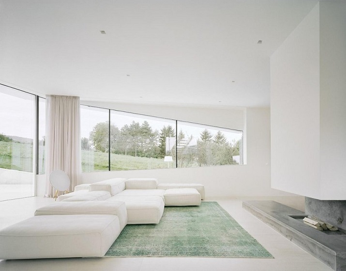"Projekt A01 Architekten haben die Villa für eine Familie Freundorf bei Wien, Österreich konzipiert."