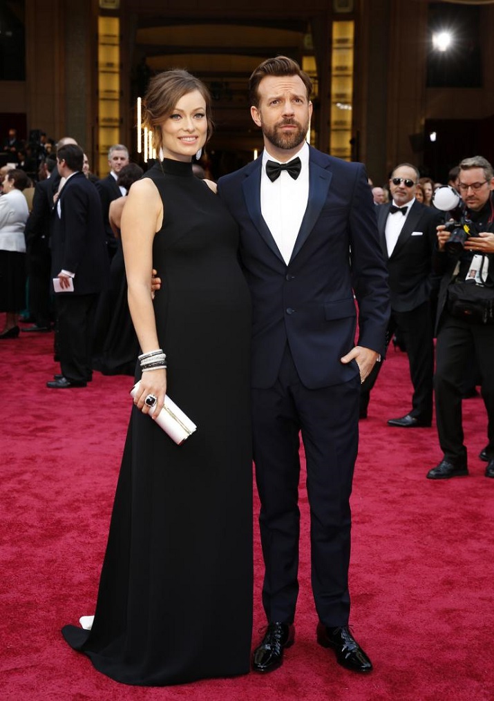 "Schwer verliebt, hochschwanger, glamourös: Seht hier die süßesten Paare der Oscar-Nacht 2014. Von Brangelina bis zu Channing und Jenna Tatum."