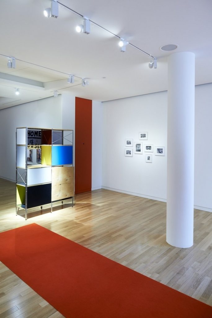 "Der neue Espace Louis Vuitton in München wird mit einer Gruppenausstellung des Kurators Jens Hoffmann eröffnet."